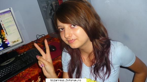 apo , tre sa pun  :rotfl: 

kam nashpa , nu-mi place  :uimit: heroina :))
