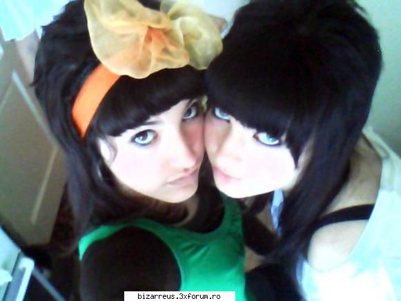 cu mamy :nebun: little emo kid]