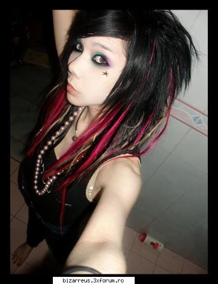 Sar Benett - tipa e cumva ... stit o poza am eu cu tipa asta - ●๋�Emo●๋�