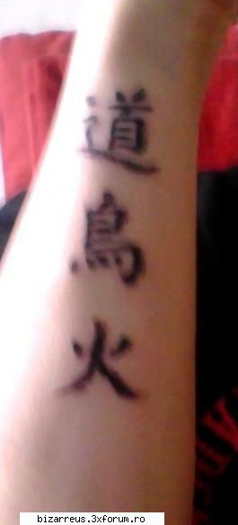 tatuajele lui YU - ) e nebun tipul la cate tatoo are - ●๋�Yu●๋�