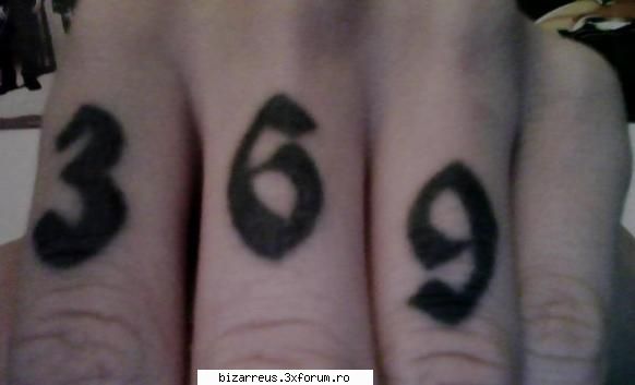 tatuajele lui YU - aa =>ibricul l`a varsat la 1 an ,2 numai stiu si - ●๋�Yu●๋�
